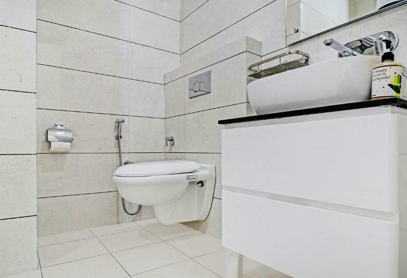 Номер Стандарт, Treebo Kamron Regency Sector 80