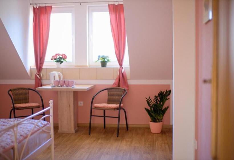 침실 1개 아파트, Penzion Zlatovláska U Zámku červená Lhota