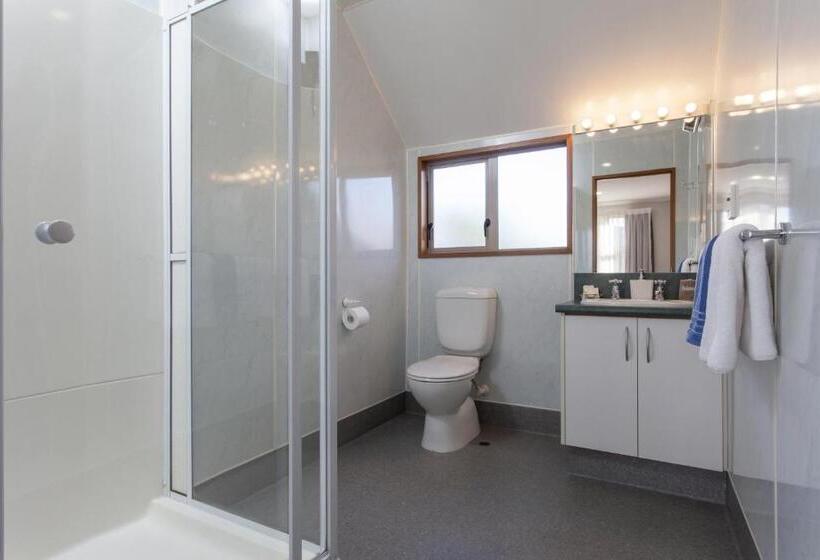 إستوديو قياسى, Amross Motel