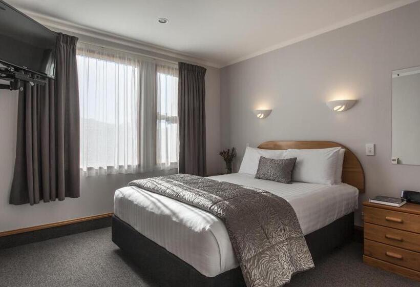 דירת שני חדרים, Amross Motel