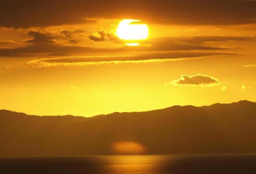 בקתת חדר, Grafton Cottage & Chalets