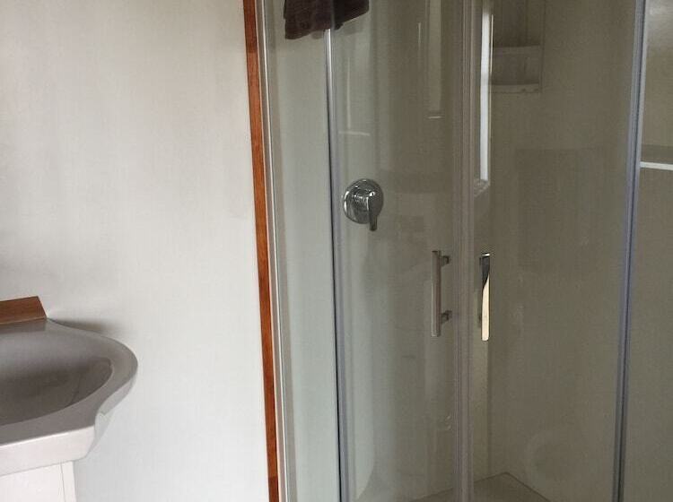 בקתת חדר, Grafton Cottage & Chalets