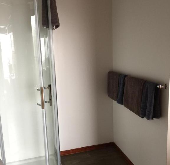 בקתת חדר, Grafton Cottage & Chalets