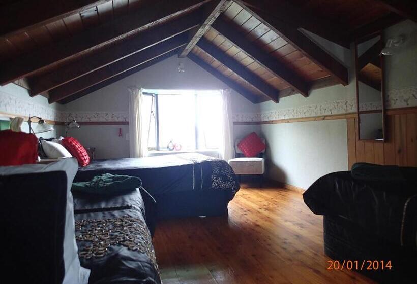 בקתת חדר, Grafton Cottage & Chalets