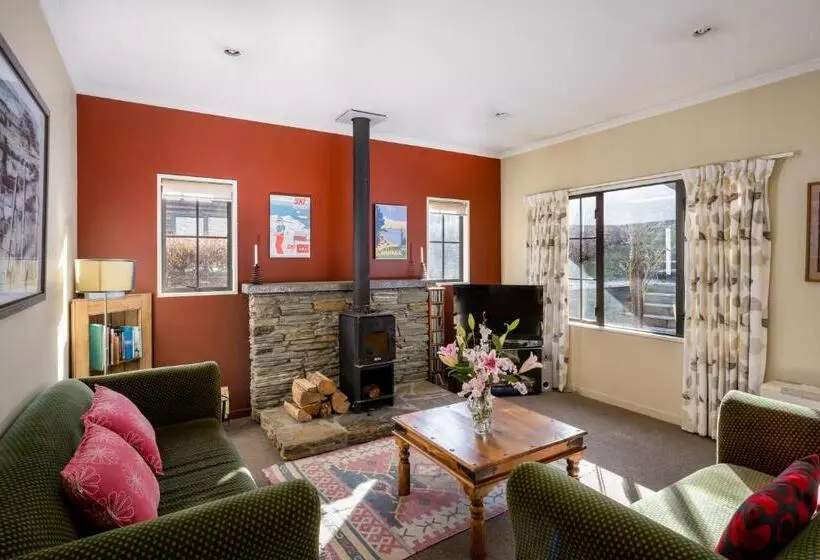 Talo 3 Makuuhuonetta, Criffel Peak View Bed And Breakfast