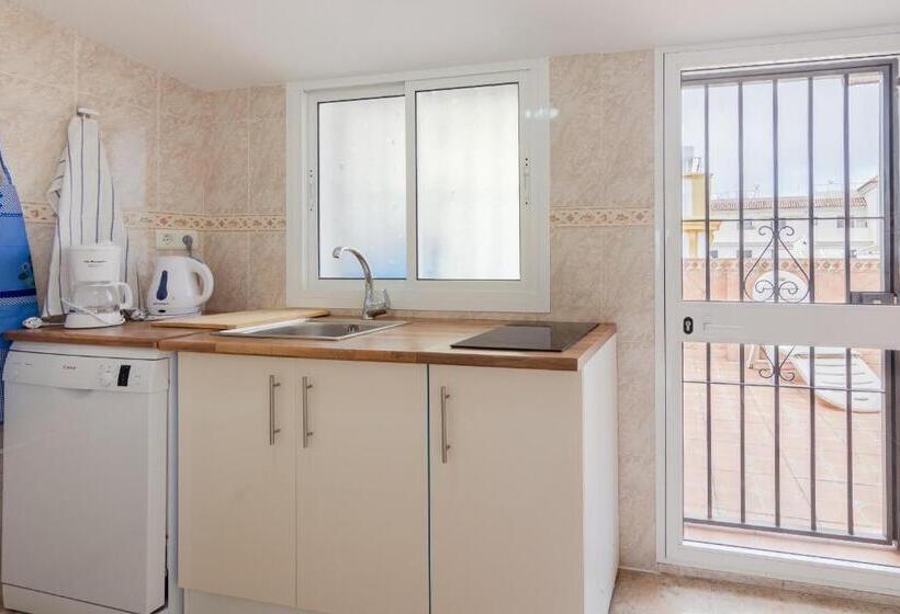 شقة غرفة واحدة مزودة بتراس, Hostal Luna De Nerja