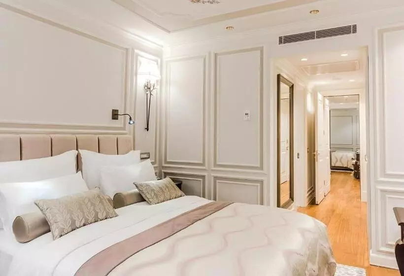 اتاق خانوادگی تودرتو, Arcade Hotel & Spa Nisantasi