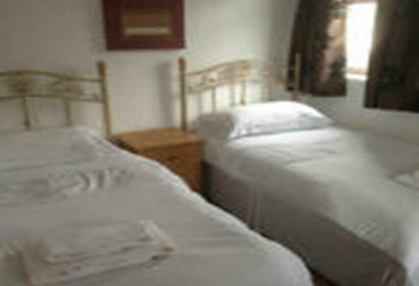 Семейный Номер, Beverley Inn &