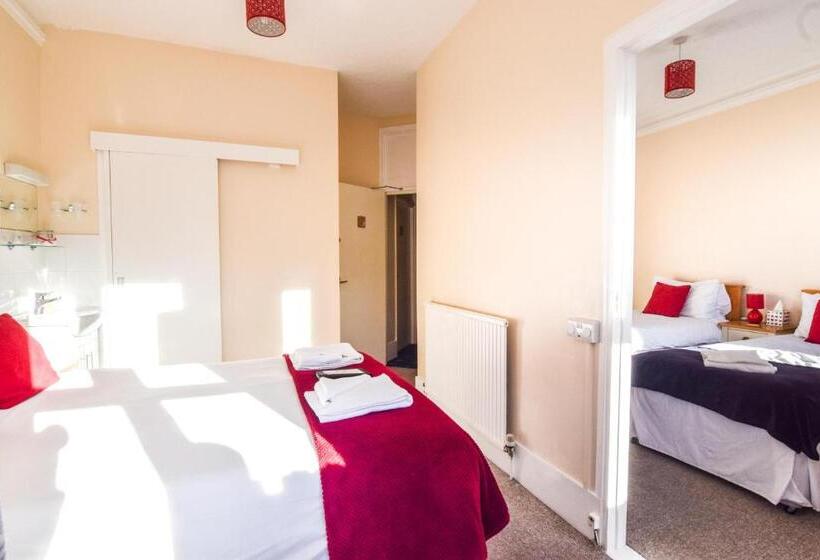 غرفة عائلية, Eastbourne Reymar