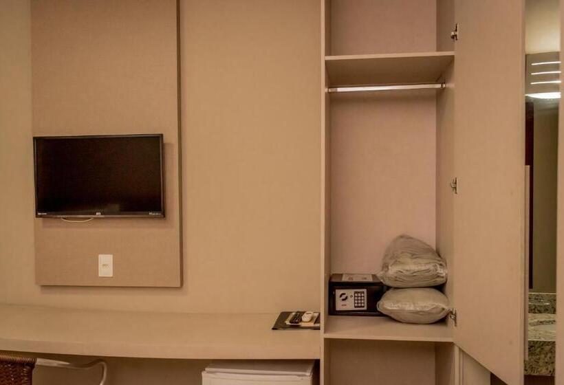 标准三人间, Fenix Hotel Araxá