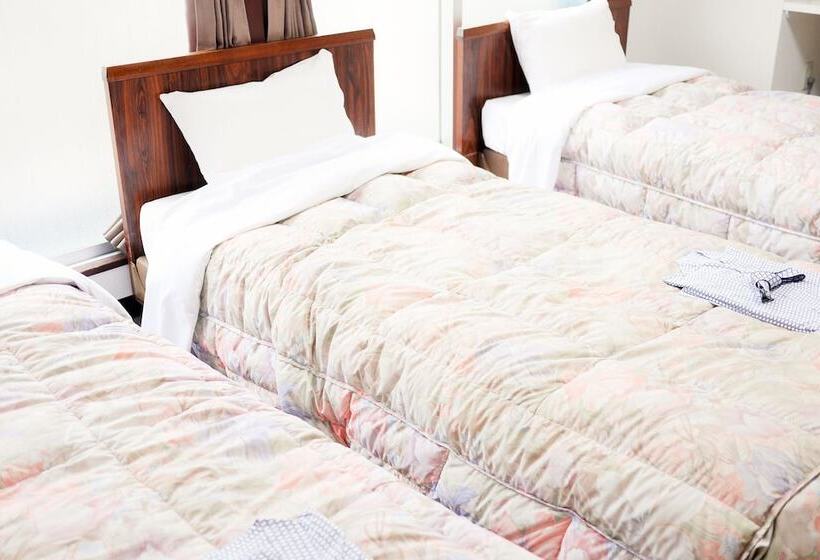 Номер Стандарт Трехместный, Hiroshima Peace Hotel   Hostel