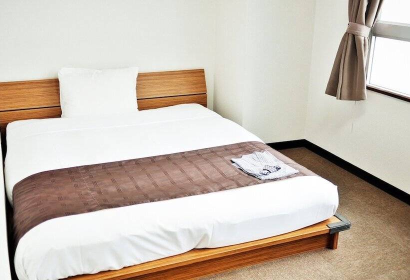 Номер Deluxe Одноместный, Hiroshima Peace Hotel   Hostel