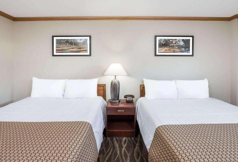 جناح ديلوكس, Knights Inn Jacksonville