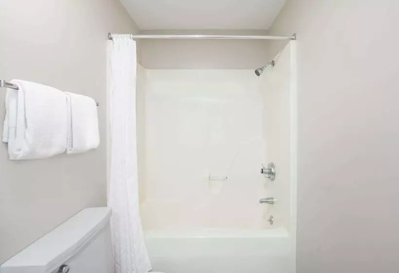 デラックスルーム, Knights Inn Jacksonville