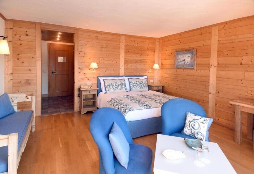 اتاق استاندارد با چشم‌انداز کوهستان, Le Chalet De Flore