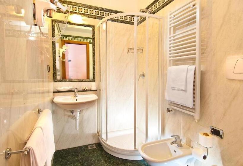 غرفة سوبيريور, Le Querce