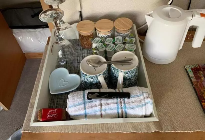 キングサイズベッドのデラックスルーム, Montfort Cottage Guest House