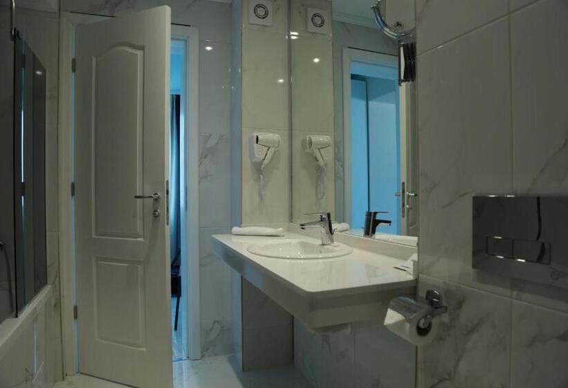 غرفة قياسية مزوَّدة بشُرفة, Perla Royal Hotel   All Inclusive