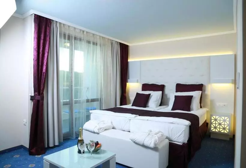 バルコニー付きスタンダードルーム, Perla Royal Hotel   All Inclusive