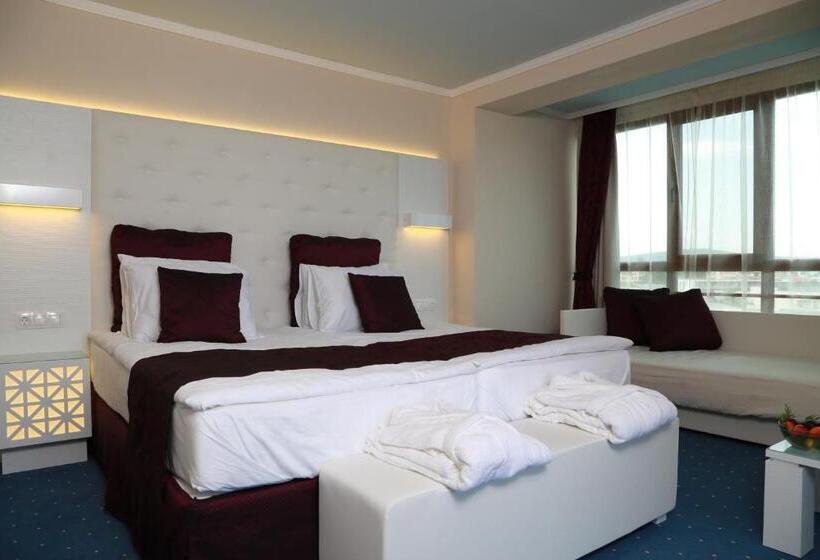 Номер Стандарт с Балконом, Perla Royal Hotel   All Inclusive