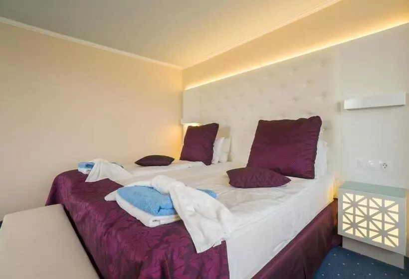 バルコニー付きスタンダードルーム, Perla Royal Hotel   All Inclusive