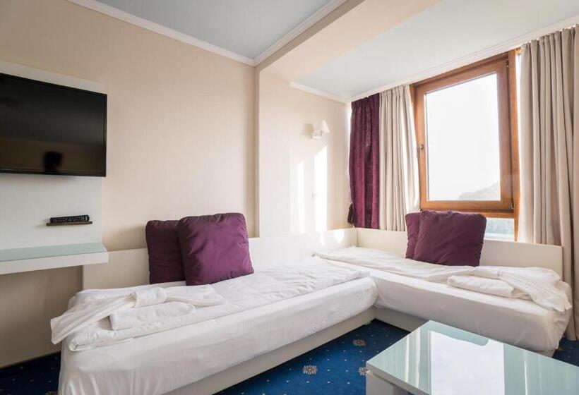 غرفة قياسية مزوَّدة بشُرفة, Perla Royal Hotel   All Inclusive