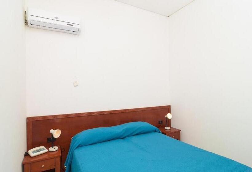 Standard Værelse, Riviera