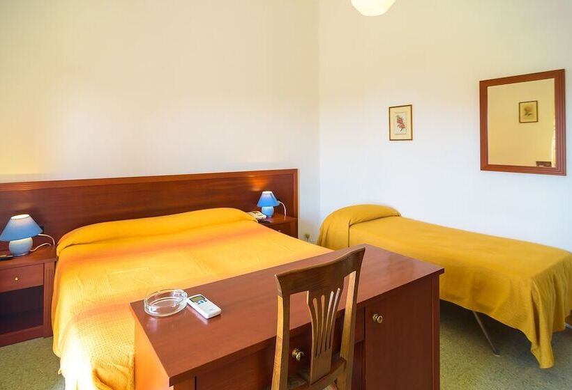 Standard 3 Pers. Værelse, Riviera