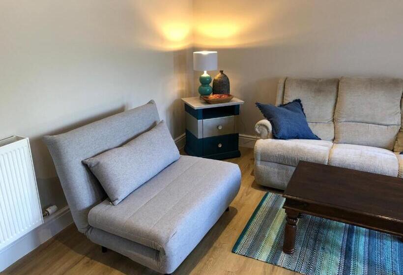 סטודיו משפחתי, String Of Horses