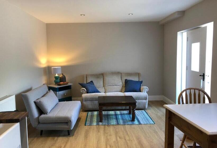 סטודיו משפחתי, String Of Horses