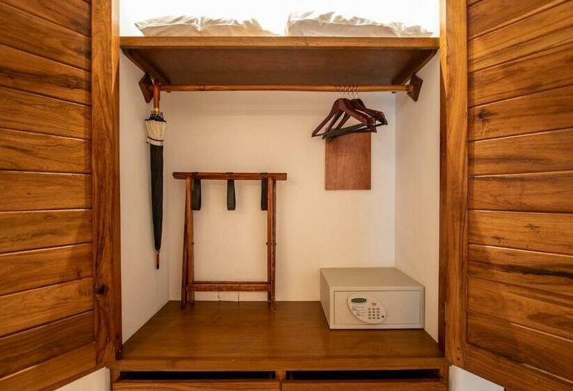 سوییت با چشمانداز دریا, Tago Tulum By G Hotels