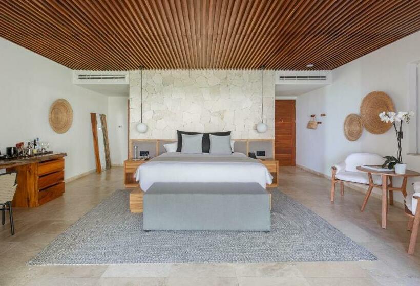 سوییت با چشمانداز دریا, Tago Tulum By G Hotels
