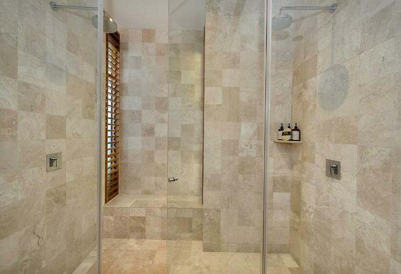 سوییت با چشمانداز دریا, Tago Tulum By G Hotels