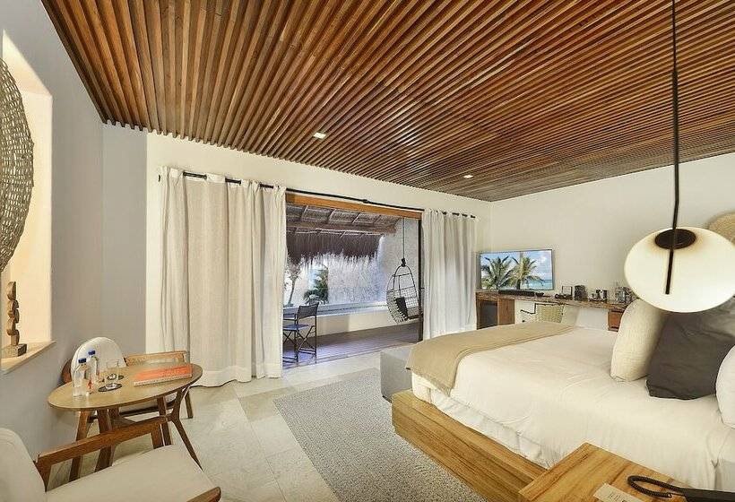 سوییت با چشمانداز دریا, Tago Tulum By G Hotels