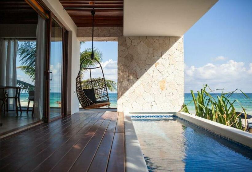 سوئیت مستر با چشمانداز دریا, Tago Tulum By G Hotels