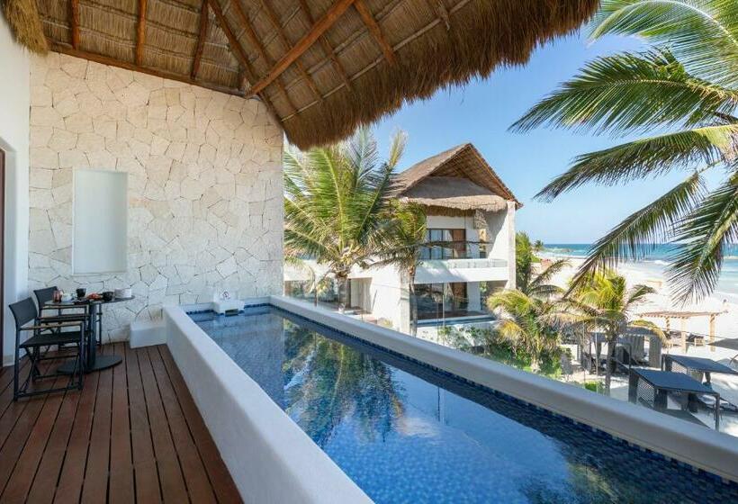 سوئیت مستر با چشمانداز دریا, Tago Tulum By G Hotels