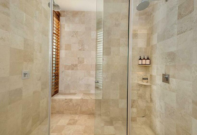 سوئیت مستر با چشمانداز دریا, Tago Tulum By G Hotels