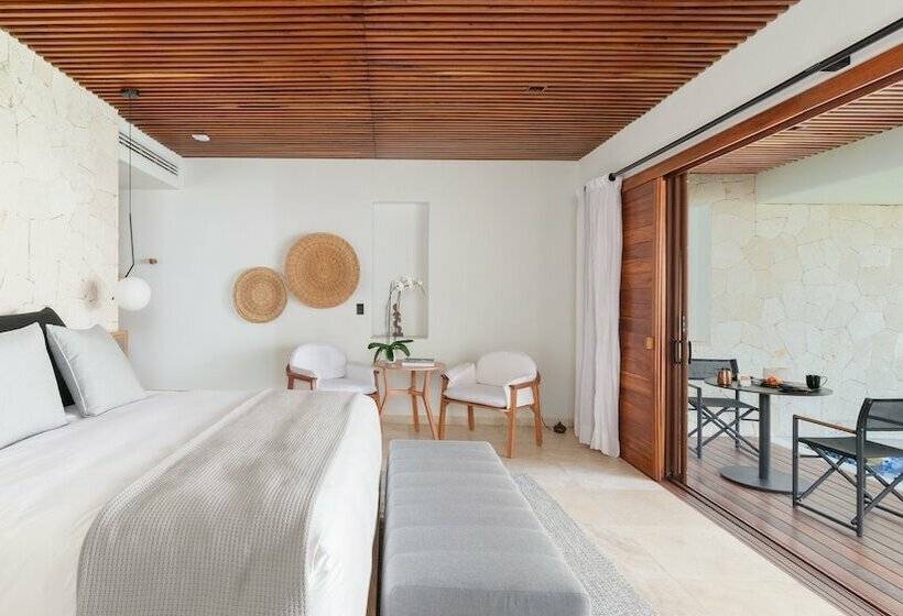 سوئیت مستر با چشمانداز دریا, Tago Tulum By G Hotels