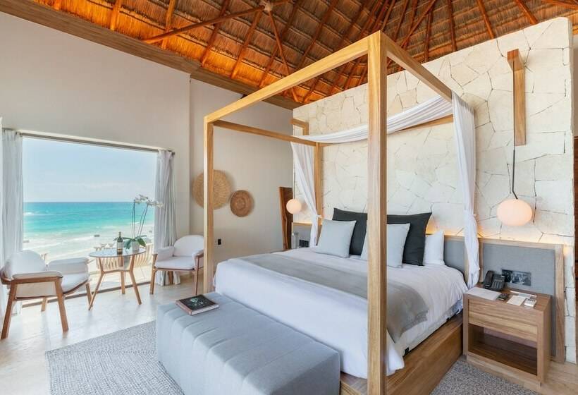 سوئیت مستر با چشمانداز دریا, Tago Tulum By G Hotels