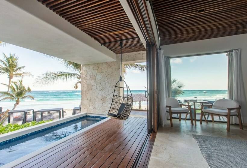 سوئیت مستر با چشمانداز دریا, Tago Tulum By G Hotels