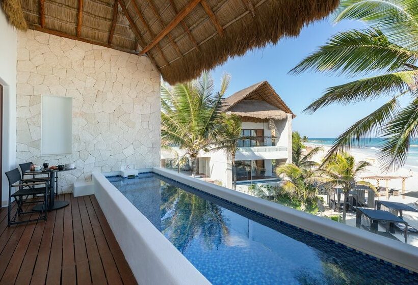 سوئیت مستر با چشمانداز دریا, Tago Tulum By G Hotels