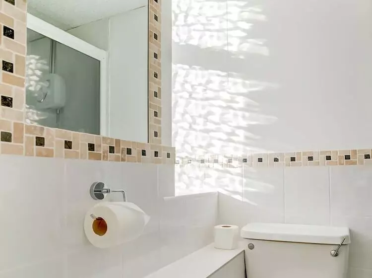 اتاق استاندارد سه نفره, Sea Shell