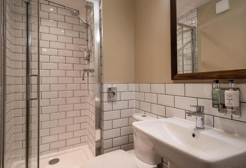 Quarto standard, The Temperance Inn, Ambleside   The Inn Collection Group