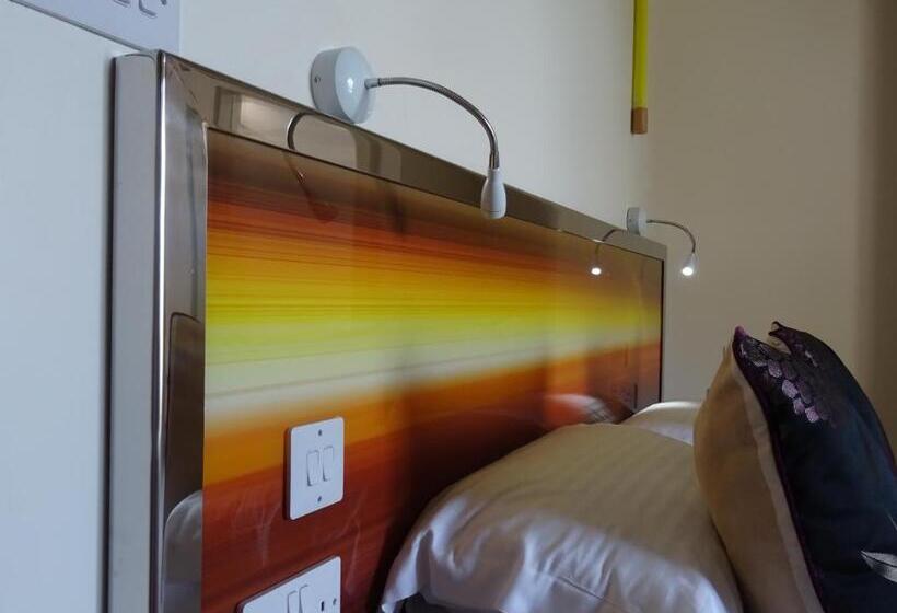 اتاق استاندارد, Undercliff Guest House
