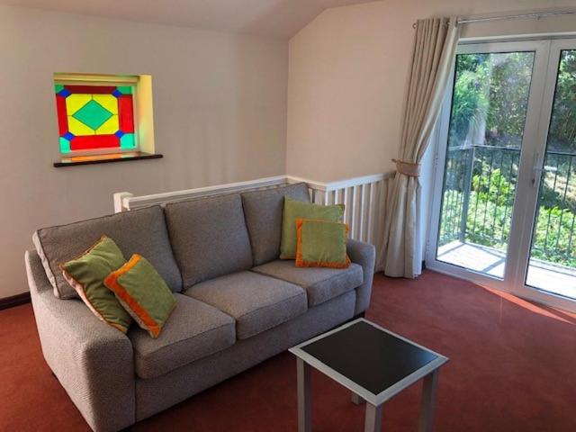 سوییت جونیور با بالکن, Undercliff Guest House