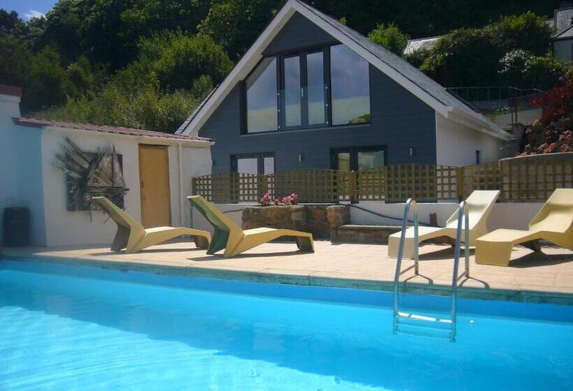 ویلای 3 خوابه, Undercliff Guest House