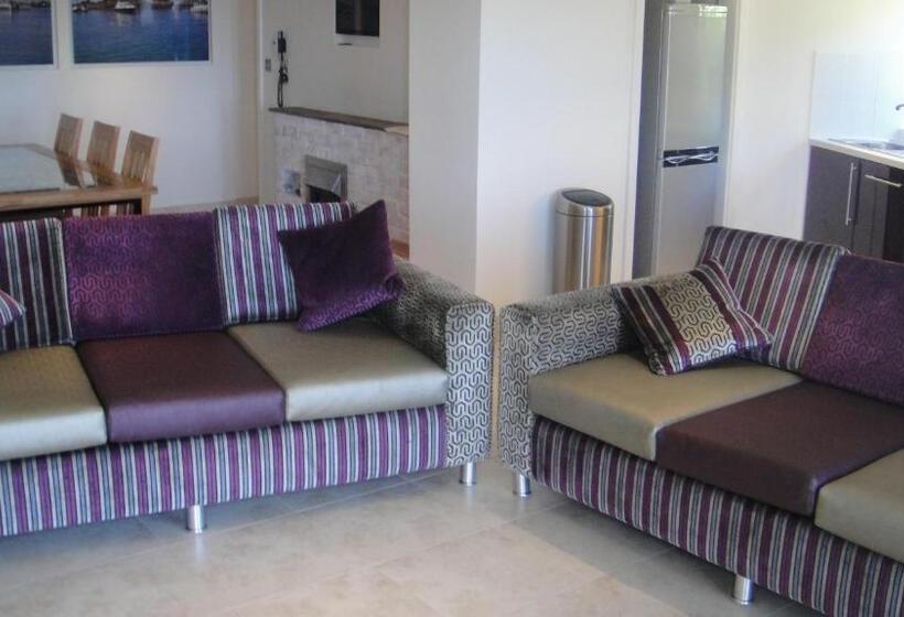 ویلای 1 خوابه با چشم‌انداز دریا, Undercliff Guest House