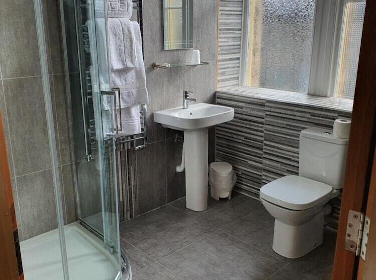 ファミリールーム, Victoria