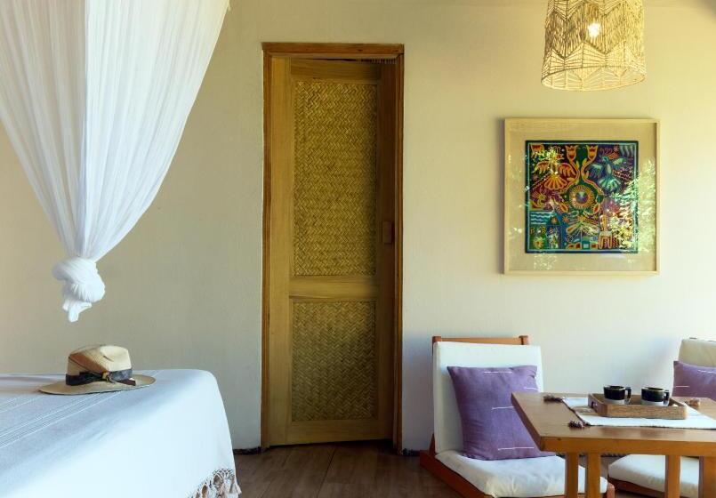 מיטת קינג בסוויטה, Xinalani Retreat Mexico