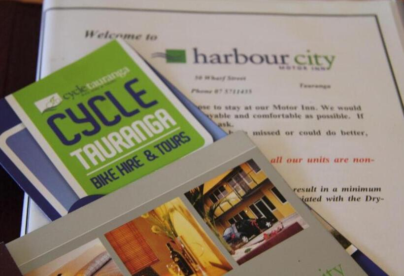 جناح مزود بجاكوزى, Harbour City Motor Inn & Conference